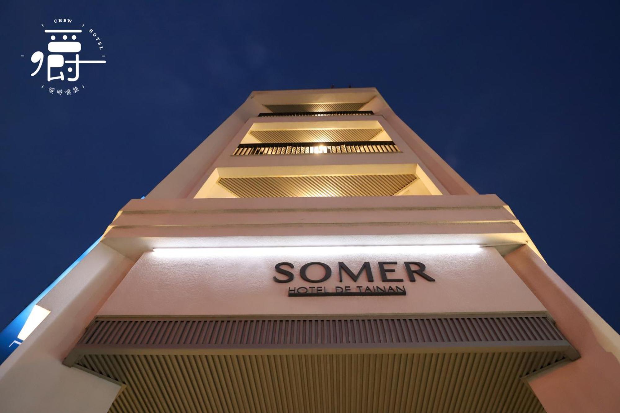 Somer Chew Hotel Tainan Buitenkant foto