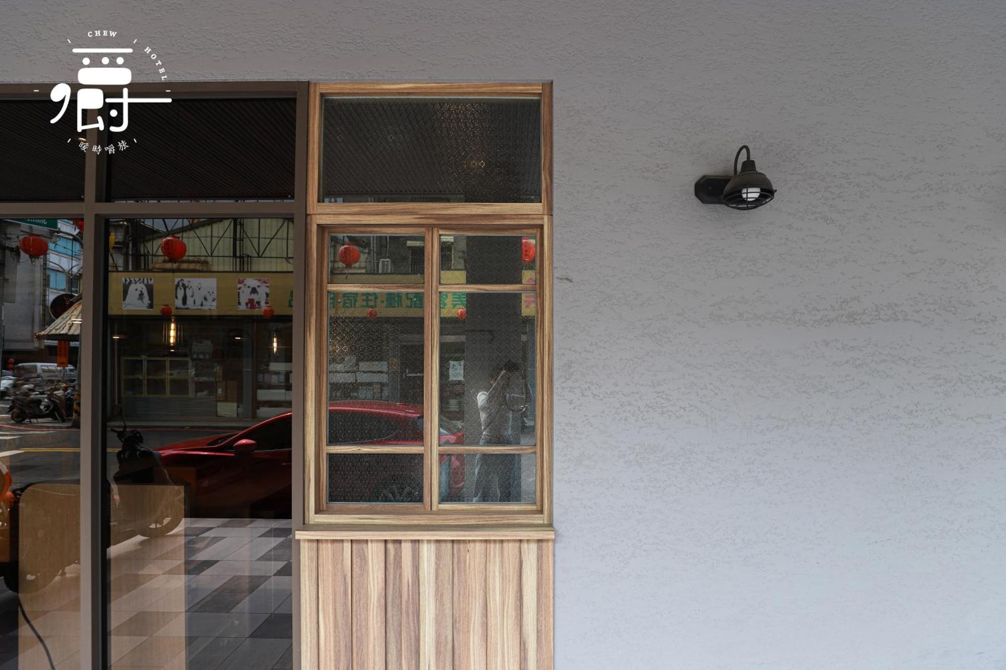 Somer Chew Hotel Tainan Buitenkant foto