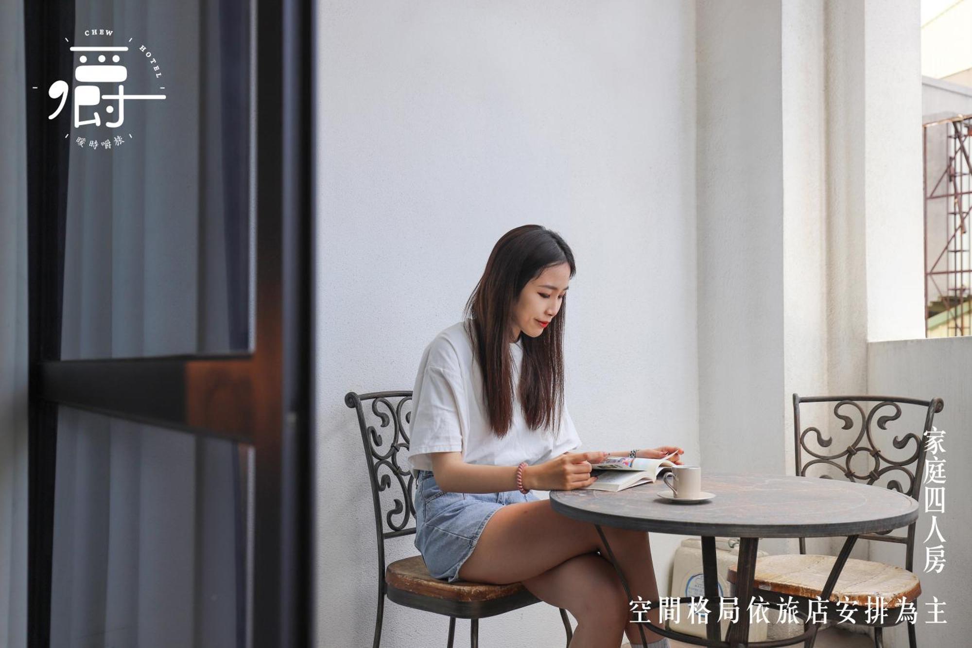 Somer Chew Hotel Tainan Buitenkant foto